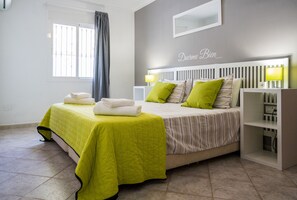 3 chambres, coffre-fort, fer et planche à repasser, Wi-Fi