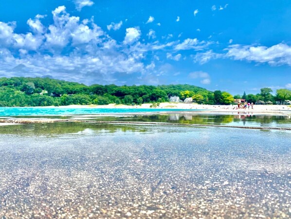 Sun-loungers, beach towels