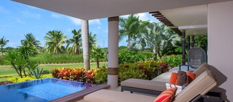Flat 501 Luxury Condo, Premier Golf Membership, Private Pool & Golf Cart