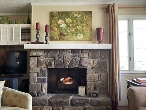 Interior - Beautiful mountain getaway close to it all! (Sugar Mountain)