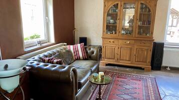 TV, books, stereo