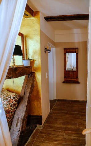 Interior - Historic coach house is looking forward to two and four-legged friends (Coppenbrügge)