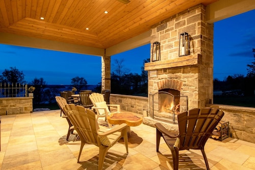 Luxury Vacation Rental Home in Prince Edward County Ontario