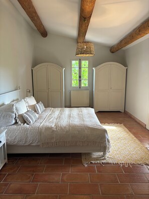 7 chambres, bureau, fer et planche à repasser, Wi-Fi gratuit
