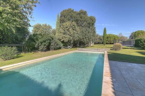 Piscine extérieure, piscine chauffée