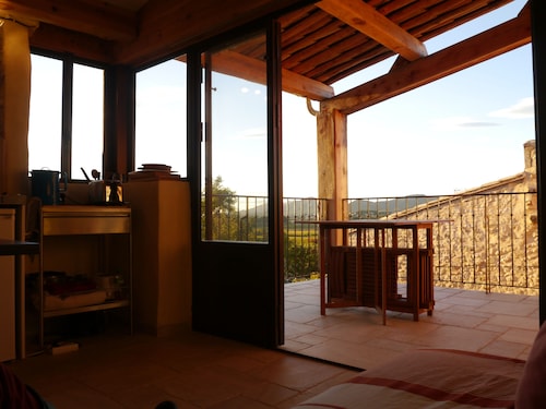 Manescau house, near Mont Ventoux, near Bedoin