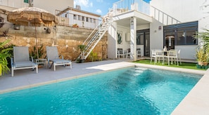 Piscina a l'aire lliure