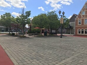 Property grounds - Family rental in a unique Bavarian village on the edge of Lancaster County (Adamstown)