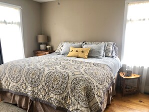 3 bedrooms, iron/ironing board, free WiFi, bed sheets