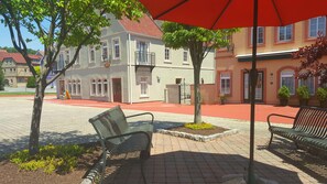 Property grounds - Family rental in a unique Bavarian village on the edge of Lancaster County (Adamstown)