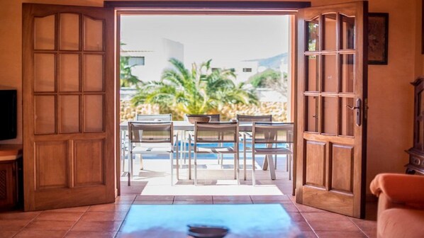 Interior - Villa San Jordi Ibiza, 1,5km BEACH SALINAS, 1,5km BEACH DEN BOSSA BEST LOCATED (sant jordi)