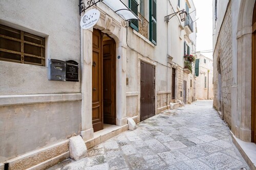In the heart of Conversano with a splendid view of the Duomo - Il Nido delle Rondini