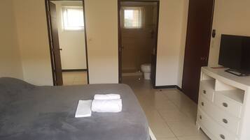 3 habitaciones, wifi gratis, ropa de cama y acceso para silla de ruedas