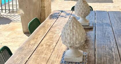 Schlafen Sie in Bettwäsche aus ägyptischer Baumwolle in Zimmern, die mit Zitronenblütenduft gefüllt sind.