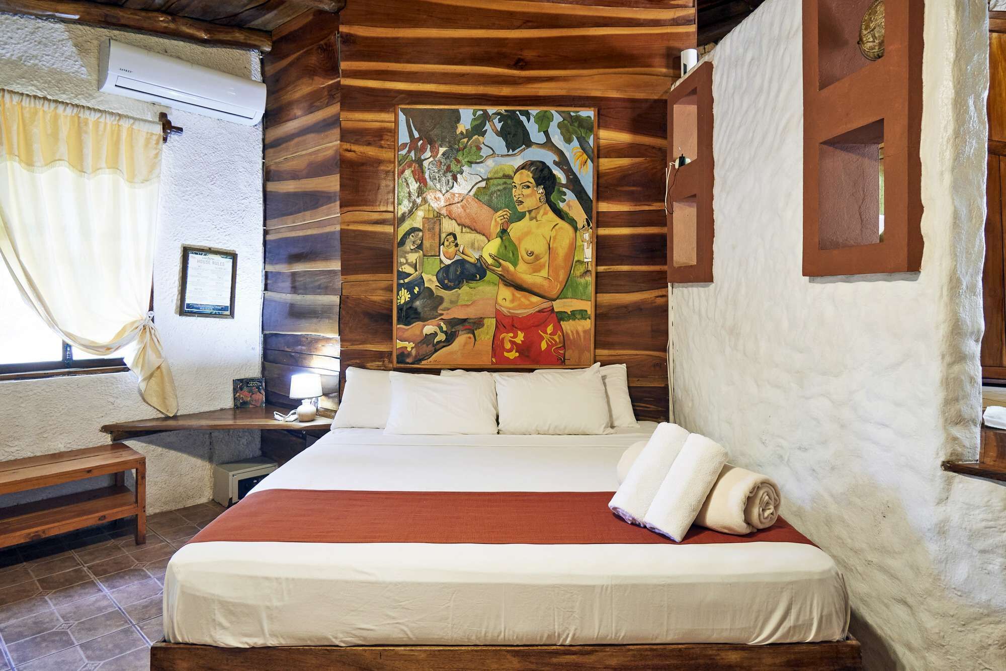 6 chambres, chambres insonorisées, fer et planche à repasser, Wi-Fi