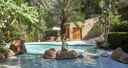 Villa Havana~ Lux Rustic Charm~ 1Min walk to Beach