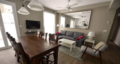 TABAKALERA NEUES APARTAMENT SAN SEBASTIĂN NUR 2-8 GĂSTE RENOVIERT