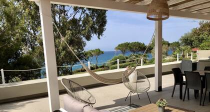 Villa Arcipelago with access to the beach