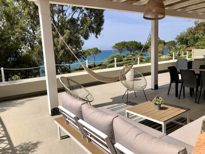 Villa Arcipelago with access to the beach