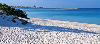 Elegant apartment in the heart of the historic center a step away from the sea.