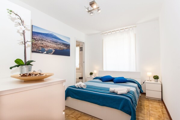 4 chambres, fer et planche à repasser, accès au Wi-Fi (inclus)