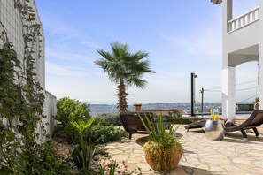 Terrace/patio -  Idyllic Villa near Split, pool, garden, free parking and stunning view, (OWNER) (Solin)