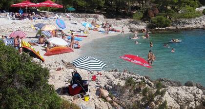 Upea merinäköala huoneisto porealtaalla ap7