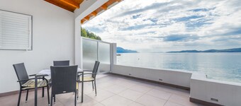 Luxury apartment on the beach 1