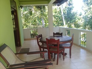 Outdoor dining - Nature Villa Yasmin Set On The Large Garden Enjoy Seat  And Seen Wild life Wild (Ambalangoda)