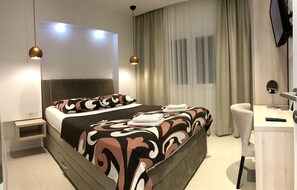 2 chambres, fer et planche à repasser, accès au Wi-Fi (inclus)