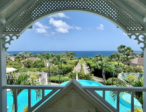 Lovely Sea-View Villa near Beach - Hot Tub, Padel, Tennis, Gym, Pools..