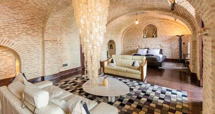 Castillo en Old Town Armory Room