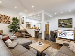Smart TV, DVD player