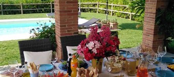 Ylellinen toscanan tyylivilla, jolla on upea yksityinen uima-allas