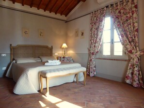 4 habitaciones y caja de seguridad en la habitación