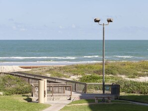 Beach nearby - 100 Steps to the beach! Condo 3bedroom 2 bath Sleeps 8 Ocean views (south padre island)