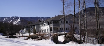 2 Bedroom 2 bath in Wyndham Smugglers’ Notch Resort Village. Ski in-out 