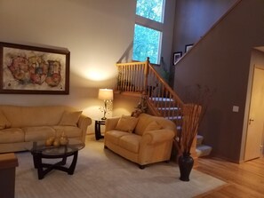 Smart TV, fireplace, DVD player