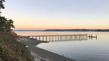 On the beach, beach towels