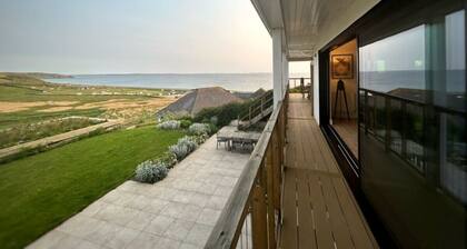 Ihastuttava rantahotelli - upeat merinäkymät!