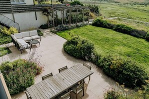 Unclassified image, 4 of 65, button - 5-Bed Coastal Retreat w/ Studio, Sauna & Sea Views (Newgale)