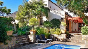 Pool - Petit Plaisir! Romantic Garden Cottage With Beautiful Mountain Views (Franschhoek)