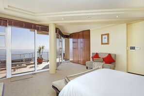 5 quartos, cofres nos quartos, ferros/tábuas de passar roupa