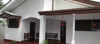 Anura Villa holiday home