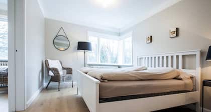 Piso dúplex recientemente reformado en el centro de Reykjavik en una tranquila zona residencial