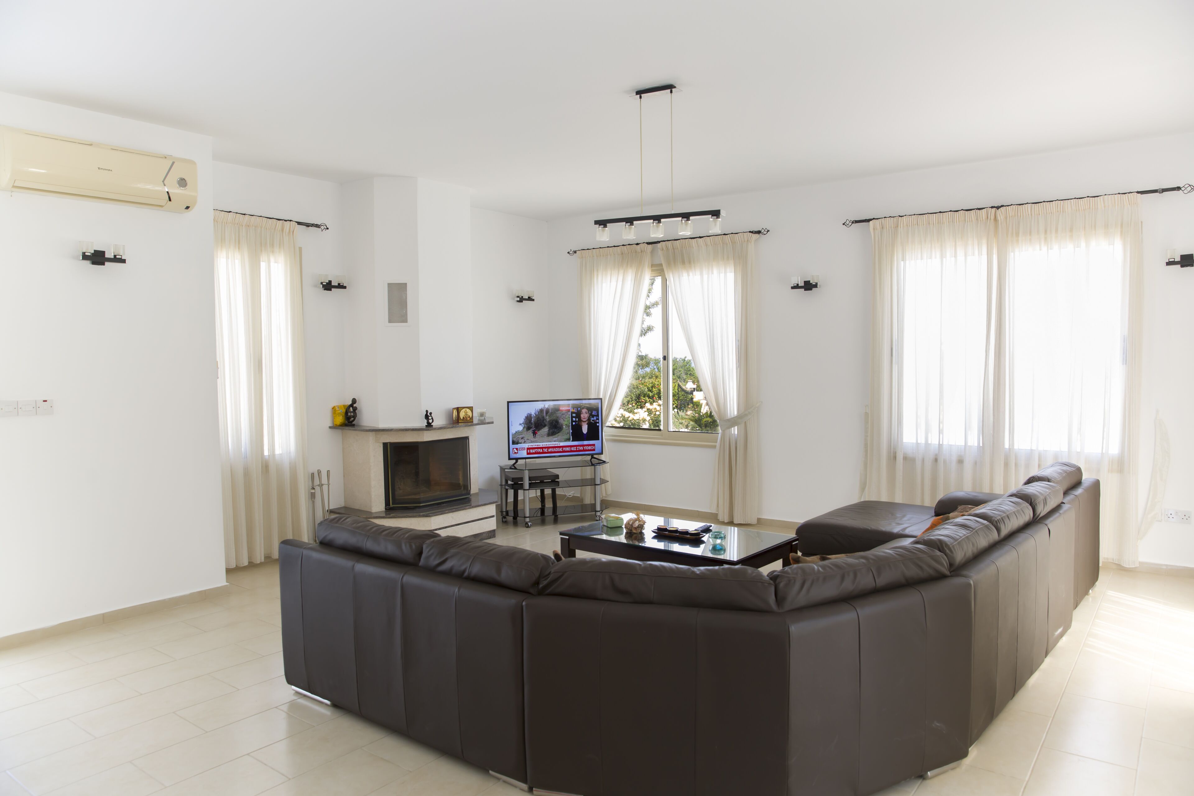 TV, fireplace, DVD player, stereo