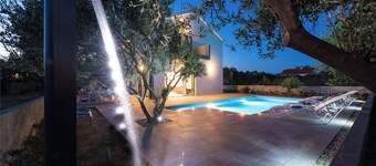 Villa mit Privatem Pool und Sauna in der Nähe von Zadar