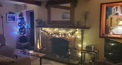 Conservation area cottage