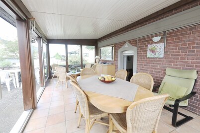 Casa grande Haus Buchholz para 12 personas con jardín de invierno y 5 dormitorios