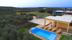 Outdoor pool, pool loungers
